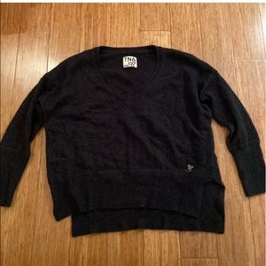 tna sweater